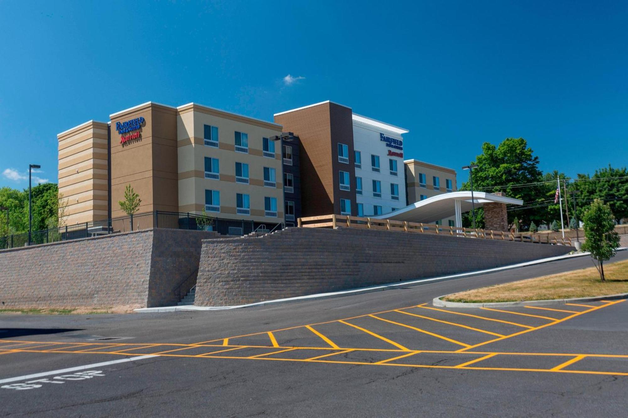 Fairfield Inn & Suites By Marriott Geneva Finger Lakes מראה חיצוני תמונה