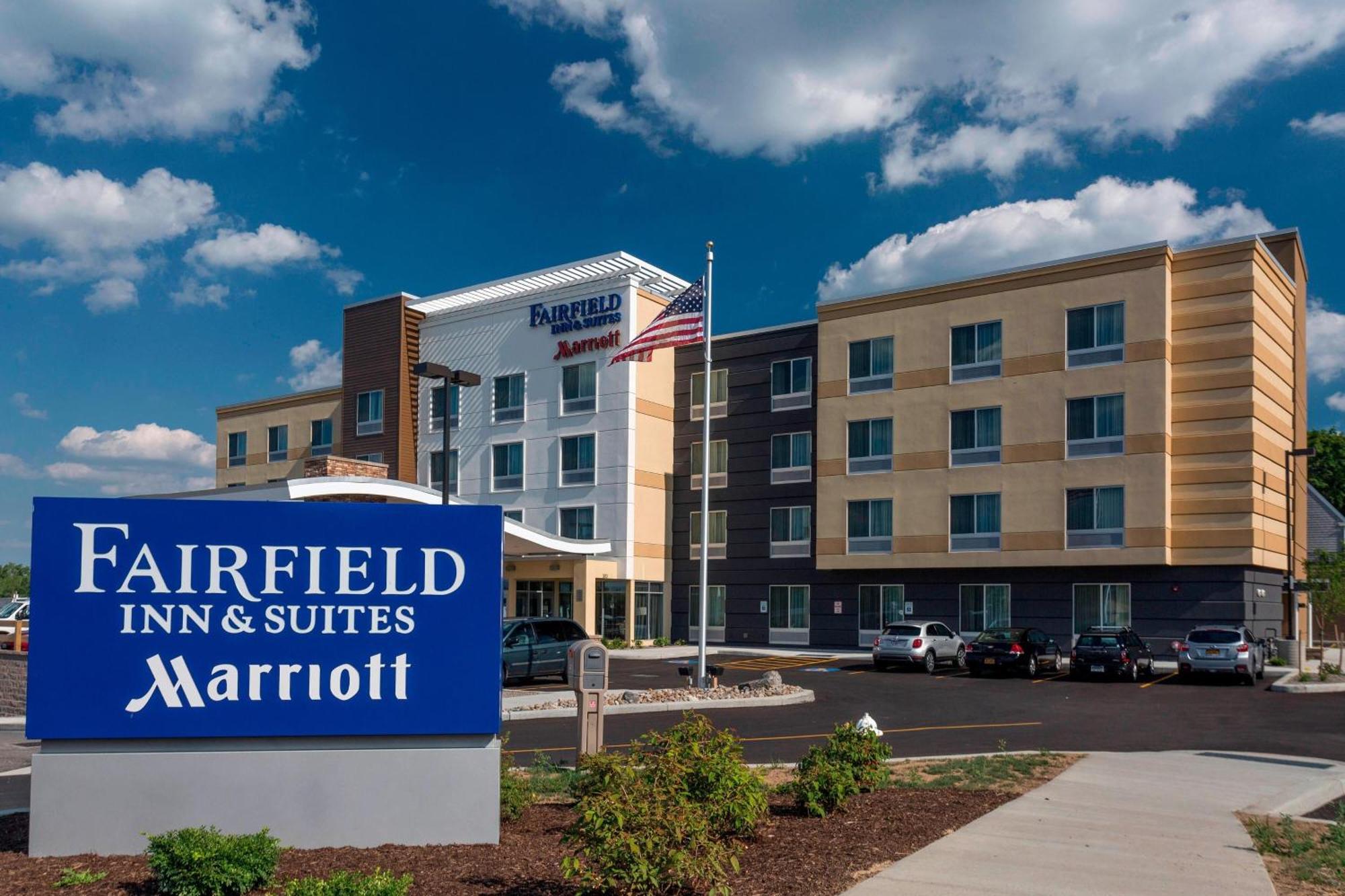 Fairfield Inn & Suites By Marriott Geneva Finger Lakes מראה חיצוני תמונה